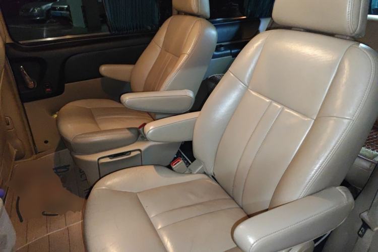 Used Buick GL8 2013 2.4L Executive Edition Left Rear Seat