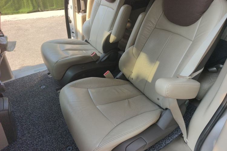 Used Buick GL8 2013 3.0L XT Luxury Business Flagship Edition Left Rear Seat