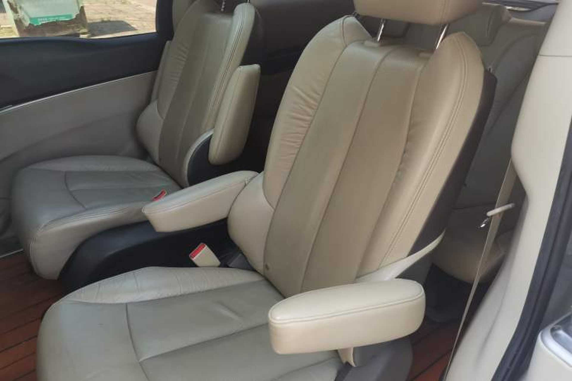 Used Buick GL8 2013 3.0L XT Luxury Business Flagship Edition Left Rear Seat