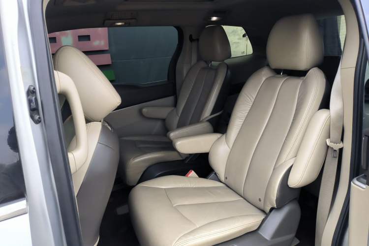 Used Buick GL8 2013 3.0L GT Luxury Business Haoya Edition Left Rear Seat