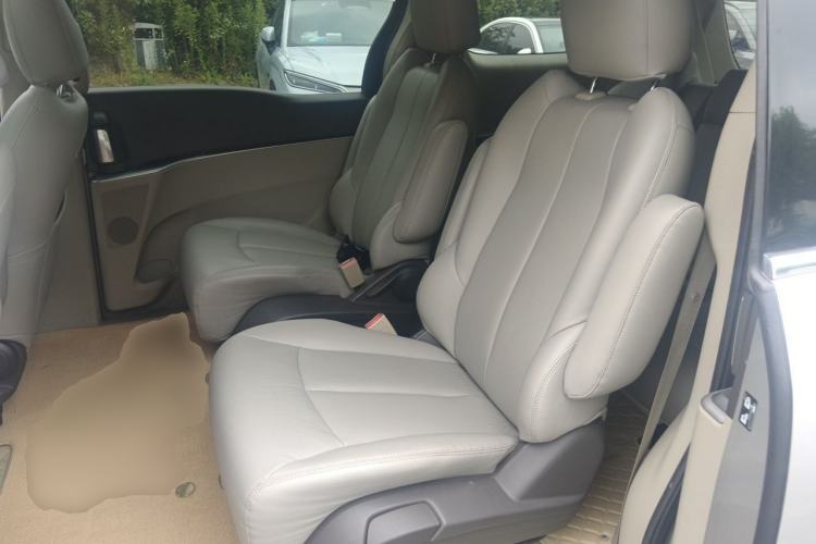 Used Buick GL8 2013 2.4L CT Luxury Business Comfort Edition Left Rear Seat