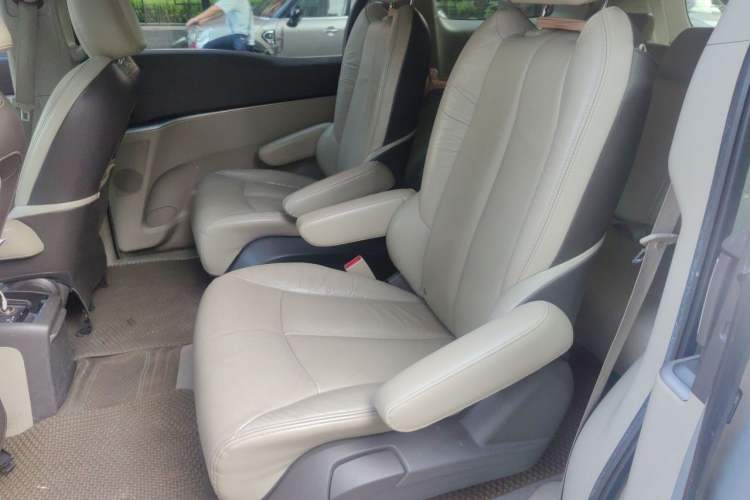 Used Buick GL8 2013 2.4L LT Luxury Business Executive Edition Left Rear Seat
