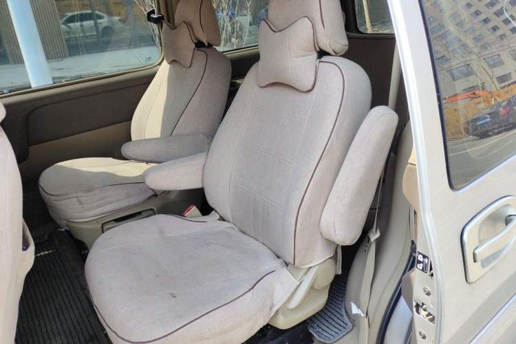 Used Buick GL8 2013 2.4L Classic Edition Left Rear Seat