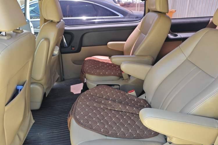 Used Buick GL8 2013 2.4L Executive Edition Left Rear Seat
