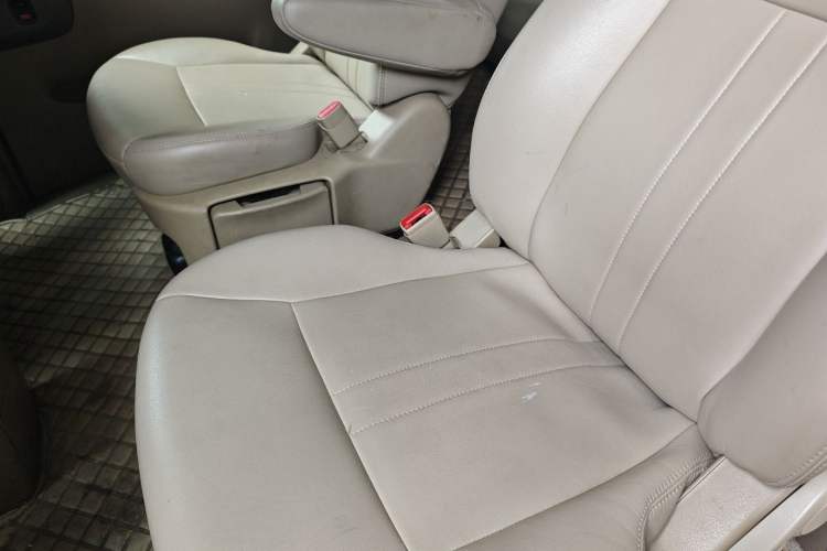 Used Buick GL8 2013 2.4L Classic Edition Left Rear Seat
