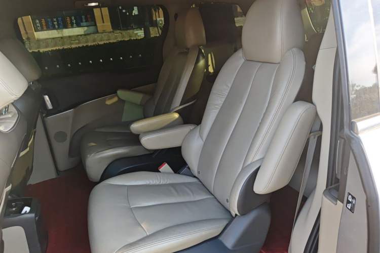 Used Buick GL8 2013 3.0L GT Luxury Business Haoya Edition Left Rear Seat