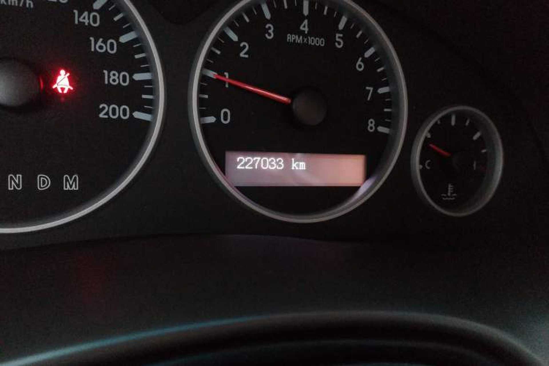 Used Buick GL8 2013 2.4L Comfort Edition Odometer Close Up