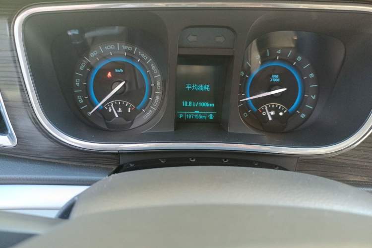 Used Buick GL8 2013 3.0L GT Luxury Business Haoya Edition Odometer Close Up