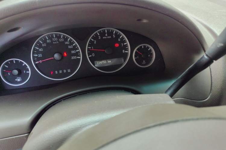 Used Buick GL8 2013 2.4L Classic Edition Odometer Close Up