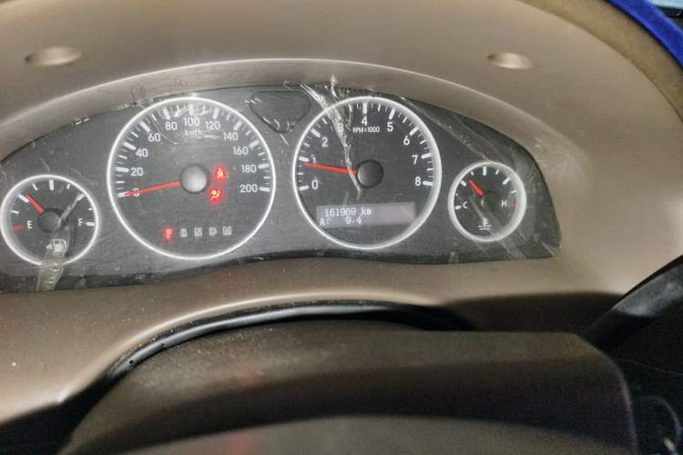 Used Buick GL8 2013 2.4L Classic Edition Odometer Close Up