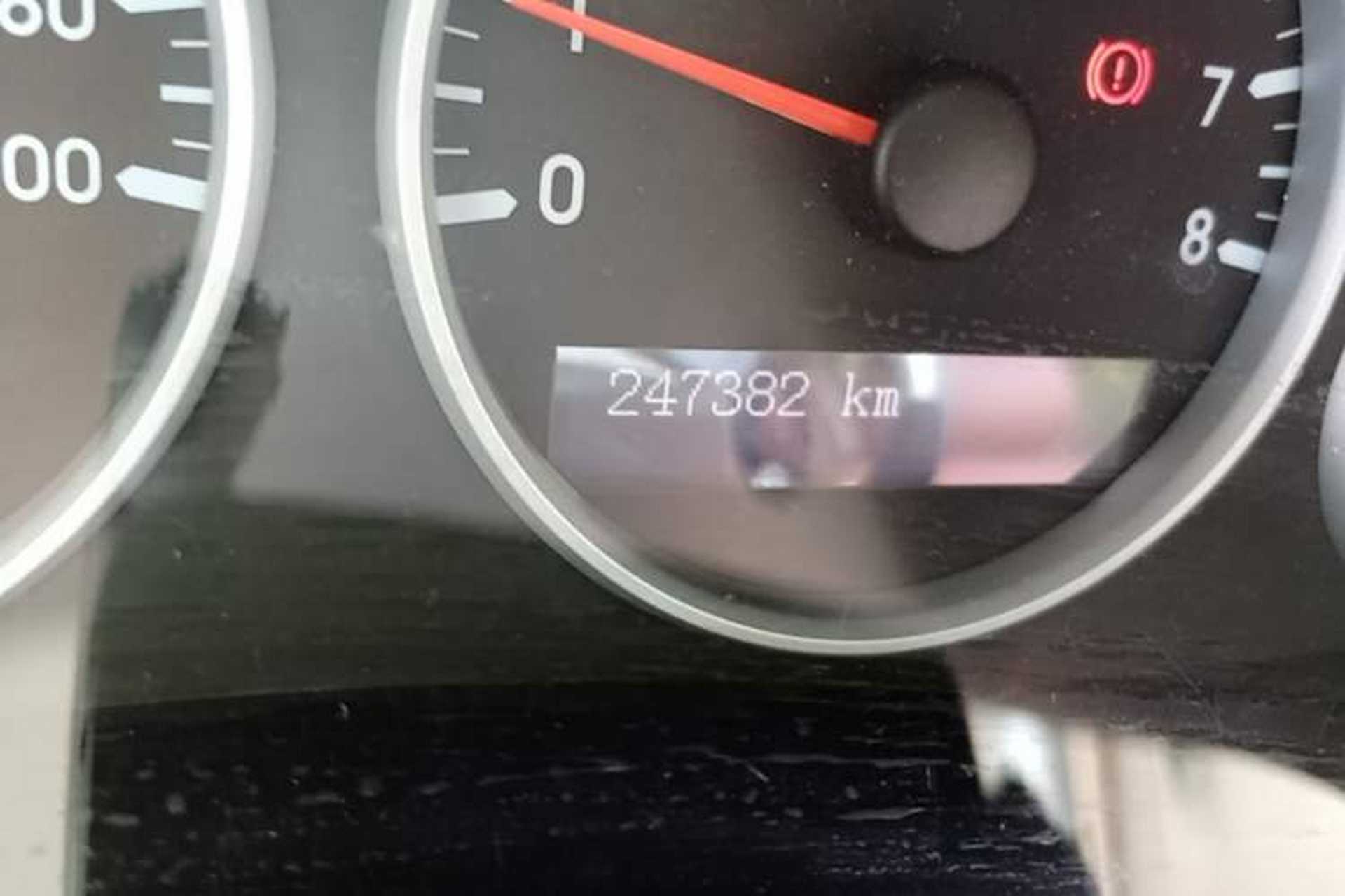 Used Buick GL8 2013 2.4L Executive Edition Odometer Close Up
