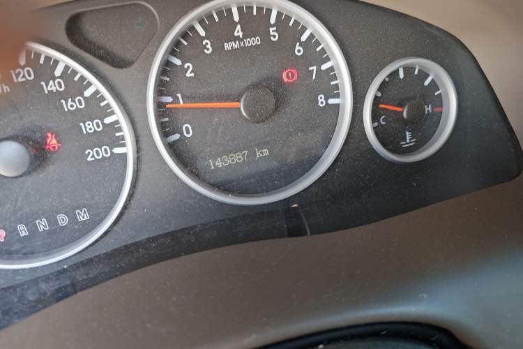 Used Buick GL8 2013 2.4L Classic Edition Odometer Close Up