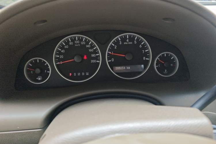 Used Buick GL8 2013 2.4L Classic Edition Odometer Close Up