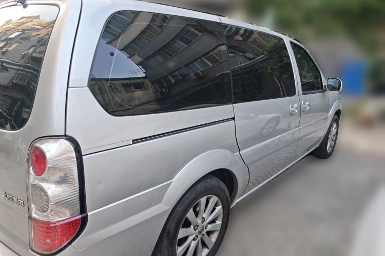 Used Buick GL8 2013 2.4L Classic Edition Rear Right 45 Deg