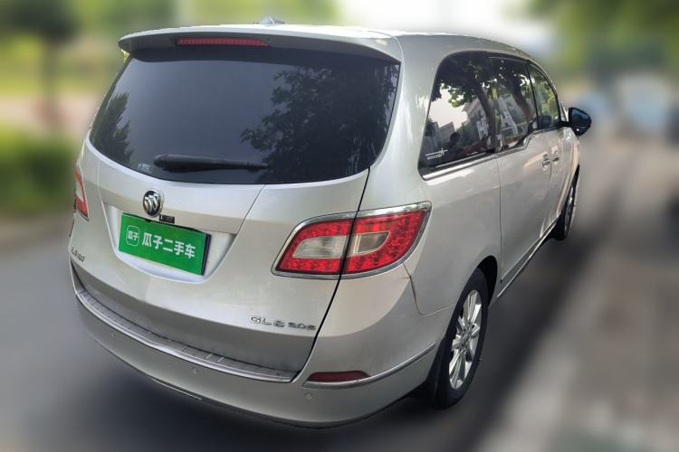 Used Buick GL8 2013 3.0L GT Luxury Business Haoya Edition Rear Right 45 Deg