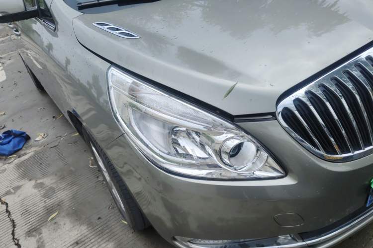 Used Buick GL8 2013 2.4L CT Luxury Business Comfort Edition Right Front Headlight