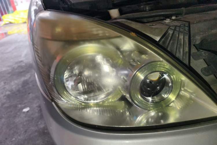 Used Buick GL8 2013 2.4L Classic Edition Right Front Headlight