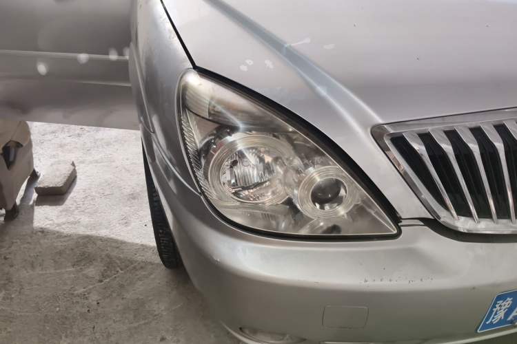 Used Buick GL8 2013 2.4L Comfort Edition Right Front Headlight