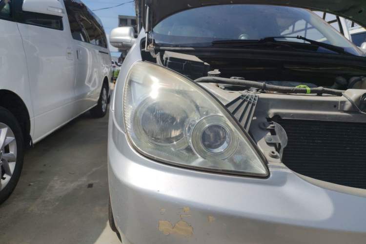Used Buick GL8 2013 2.4L Executive Edition Right Front Headlight
