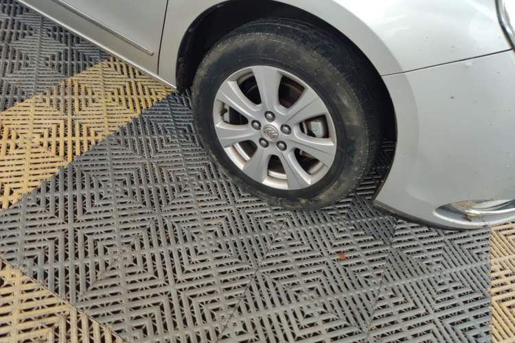 Used Buick GL8 2013 3.0L GT Luxury Business Haoya Edition Right Front Wheel Hub