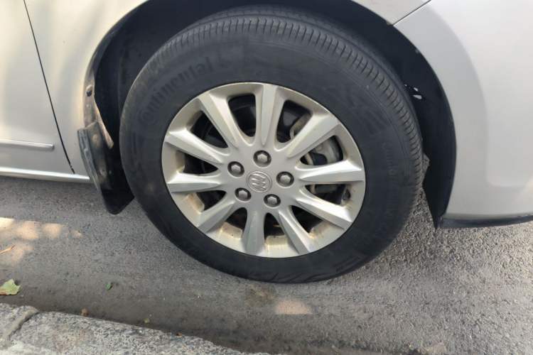 Used Buick GL8 2013 3.0L GT Luxury Business Haoya Edition Right Front Wheel Hub
