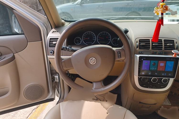 Used Buick GL8 2013 2.4L Comfort Edition Steering Wheel