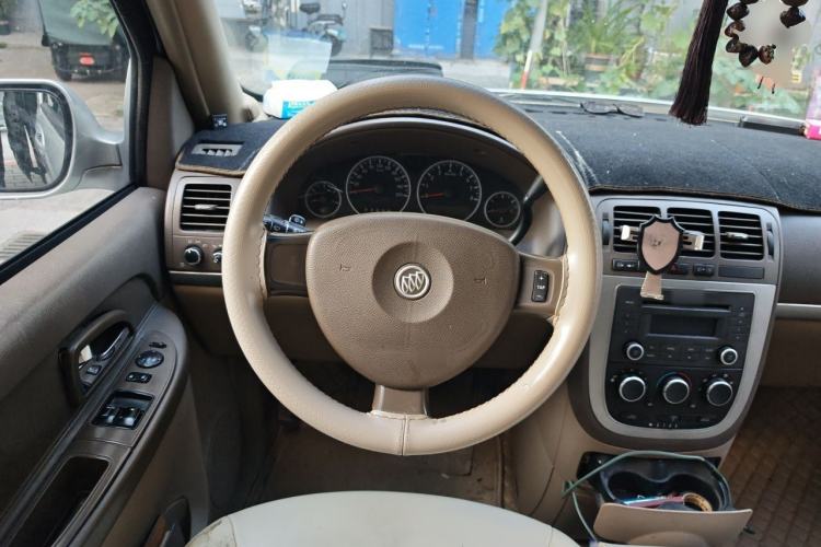 Used Buick GL8 2013 2.4L Classic Edition Steering Wheel
