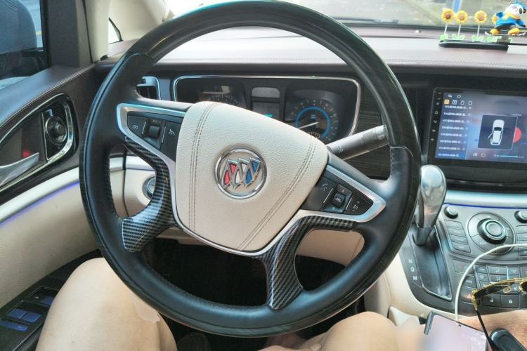 Used Buick GL8 2013 3.0L GT Luxury Business Haoya Edition Steering Wheel
