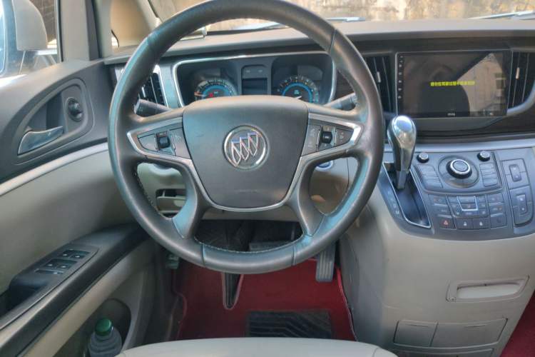 Used Buick GL8 2013 3.0L GT Luxury Business Haoya Edition Steering Wheel