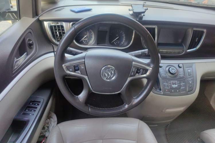 Used Buick GL8 2013 2.4L LT Luxury Business Executive Edition Steering Wheel