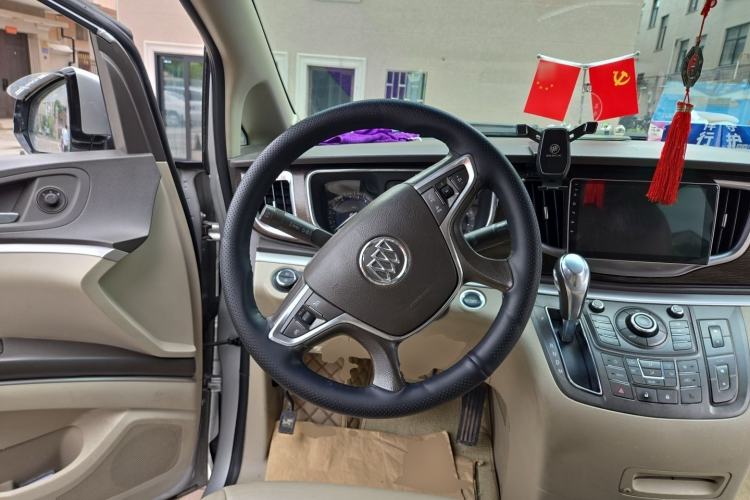 Used Buick GL8 2013 2.4L LT Luxury Business Executive Edition Steering Wheel