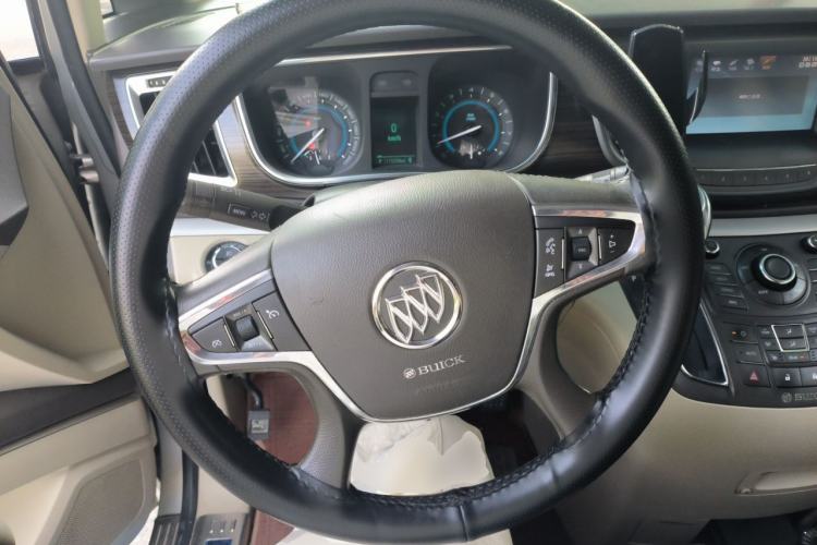 Used Buick GL8 2013 3.0L GT Luxury Business Haoya Edition Steering Wheel
