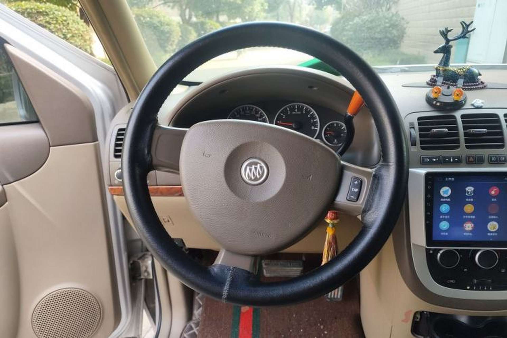 Used Buick GL8 2013 2.4L Classic Edition Steering Wheel