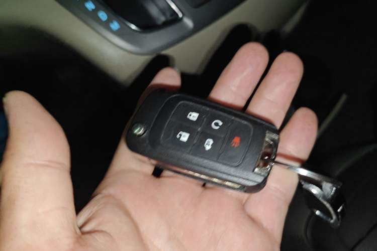 Used Buick GL8 2013 3.0L XT Luxury Business Flagship Edition Vehicle Key