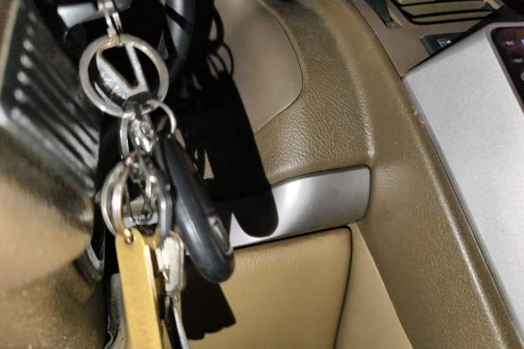 Used Buick GL8 2013 2.4L Classic Edition Vehicle Key