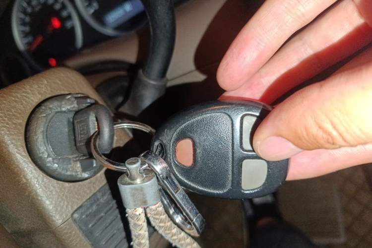 Used Buick GL8 2013 2.4L Classic Edition Vehicle Key