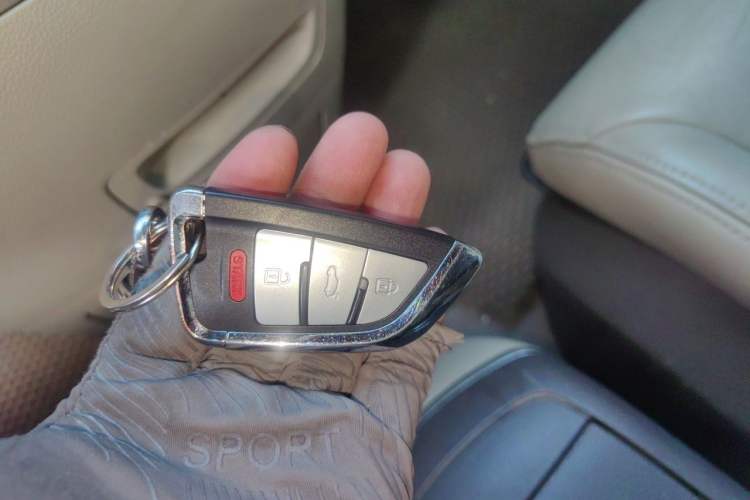 Used Buick GL8 2013 2.4L LT Luxury Business Executive Edition Vehicle Key