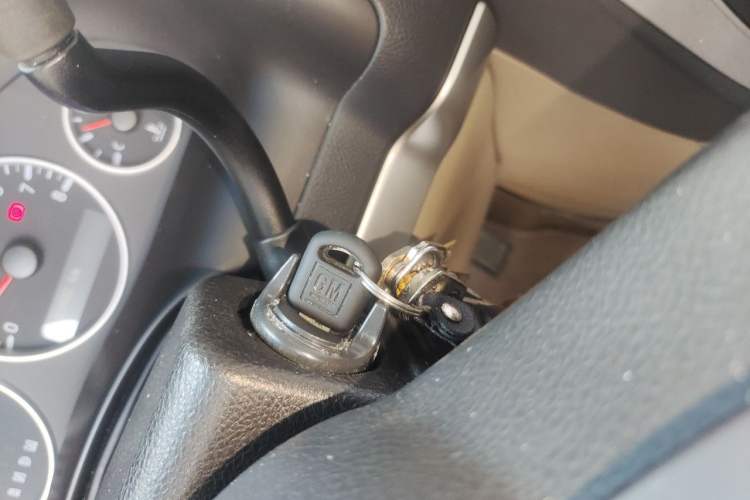 Used Buick GL8 2013 2.4L Executive Edition Vehicle Key