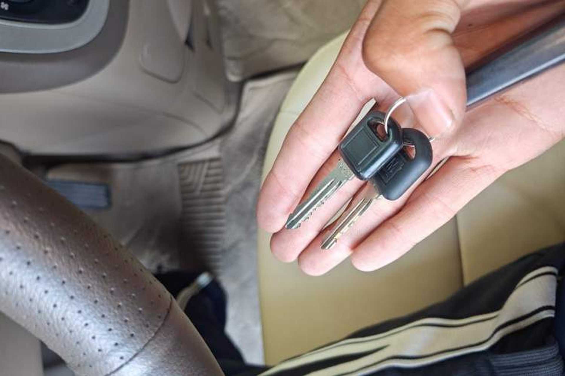 Used Buick GL8 2013 2.4L Classic Edition Vehicle Key