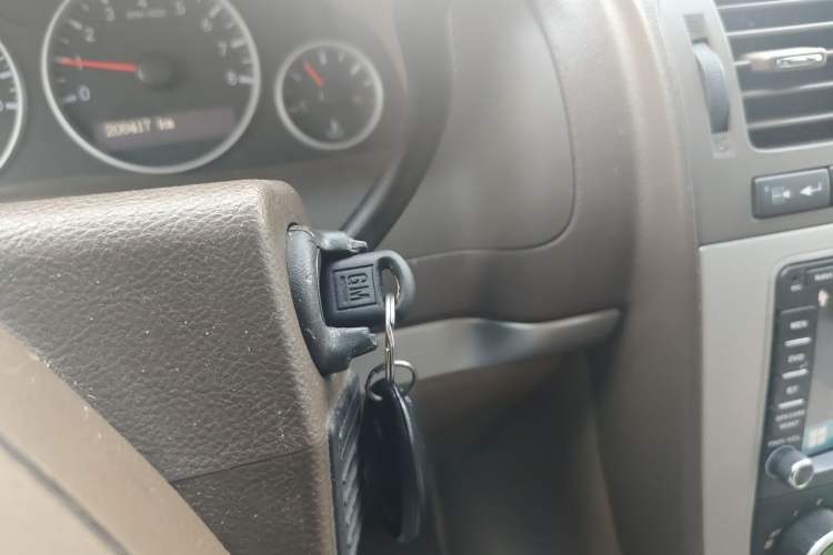 Used Buick GL8 2013 2.4L Comfort Edition Vehicle Key