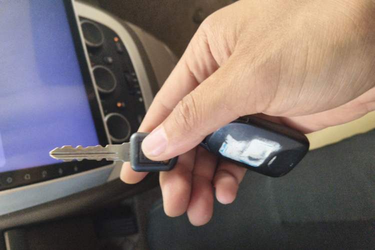 Used Buick GL8 2013 2.4L Classic Edition Vehicle Key