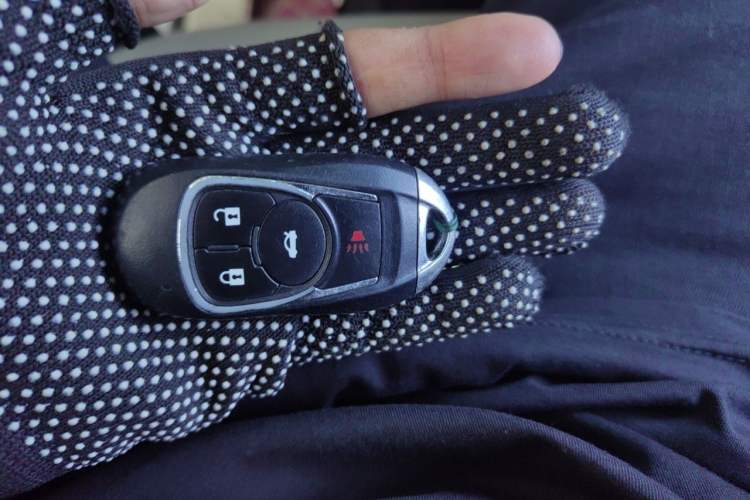 Used Buick GL8 2013 2.4L CT Luxury Business Comfort Edition Vehicle Key