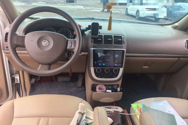 Used Buick GL8 2013 2.4L Classic Edition Center Console