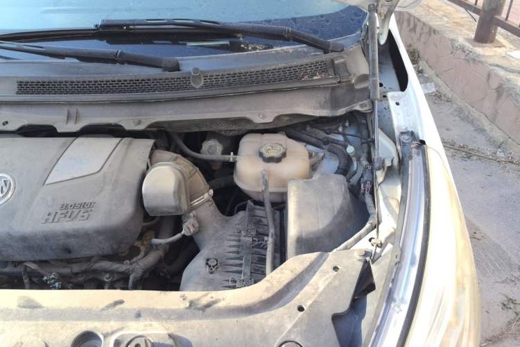 Used Buick GL8 2013 3.0L GT Luxury Business Haoya Edition Engine Bay Left