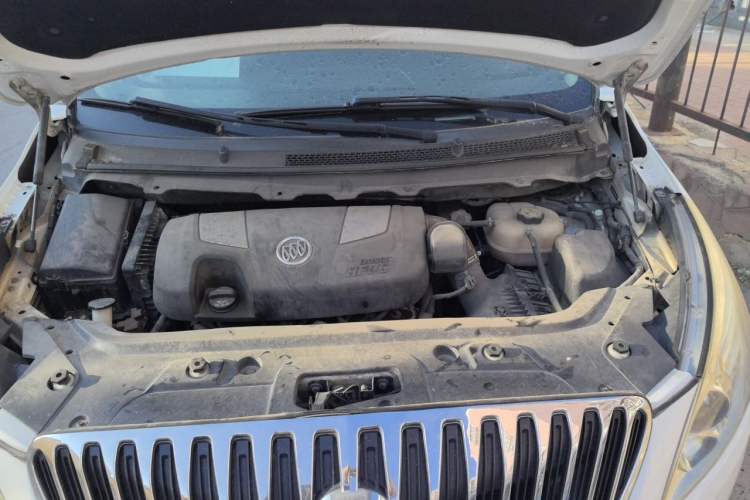 Used Buick GL8 2013 3.0L GT Luxury Business Haoya Edition Engine Bay