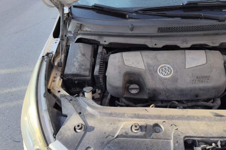 Used Buick GL8 2013 3.0L GT Luxury Business Haoya Edition Engine Bay Right