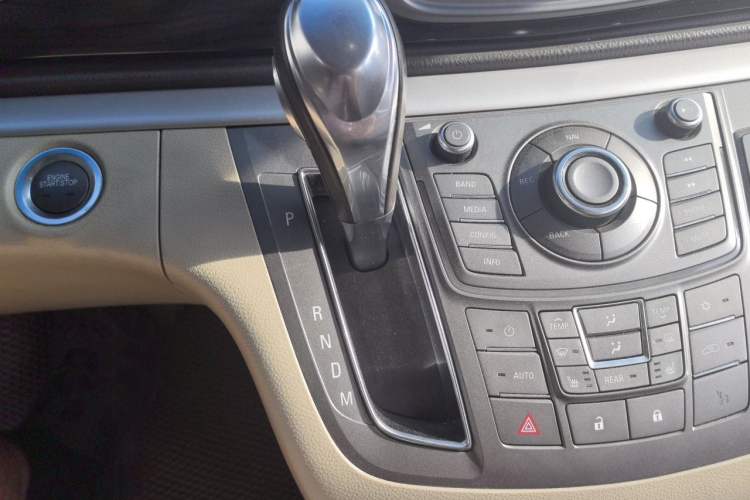 Used Buick GL8 2013 3.0L GT Luxury Business Haoya Edition Gear Lever