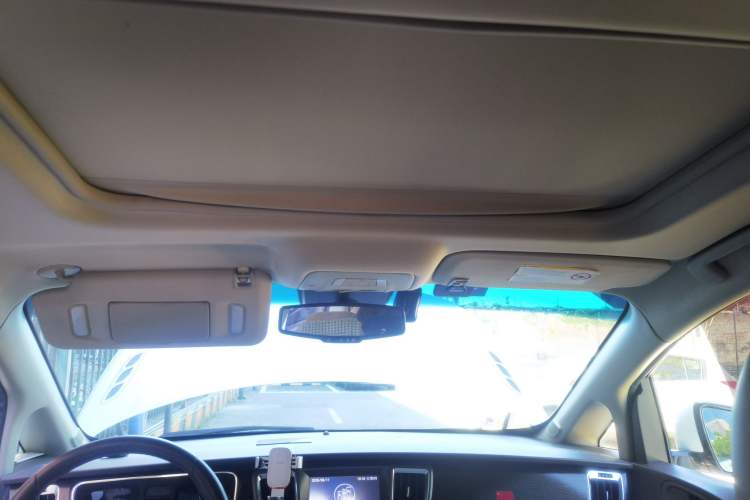 Used Buick GL8 2013 2.4L LT Luxury Business Executive Edition Headliner