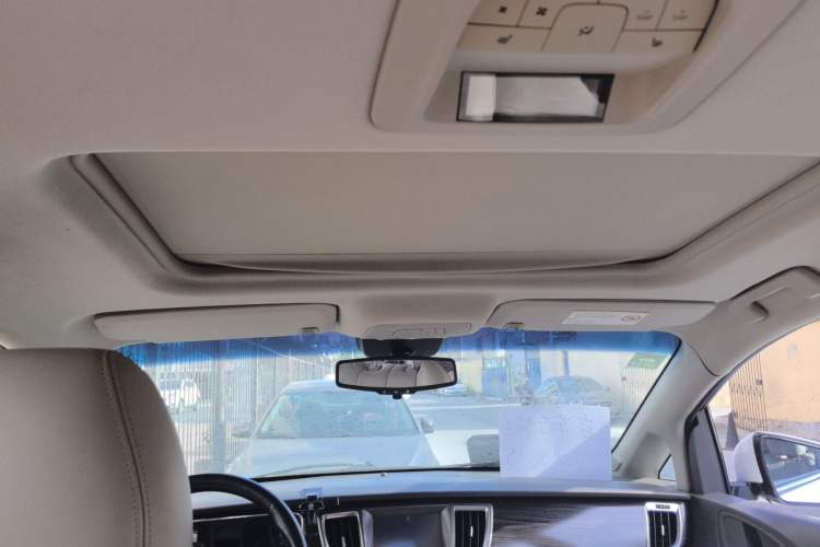 Used Buick GL8 2013 3.0L GT Luxury Business Haoya Edition Headliner