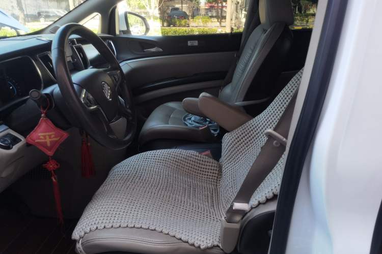 Used Buick GL8 2013 2.4L LT Luxury Business Executive Edition Left Front Seat
